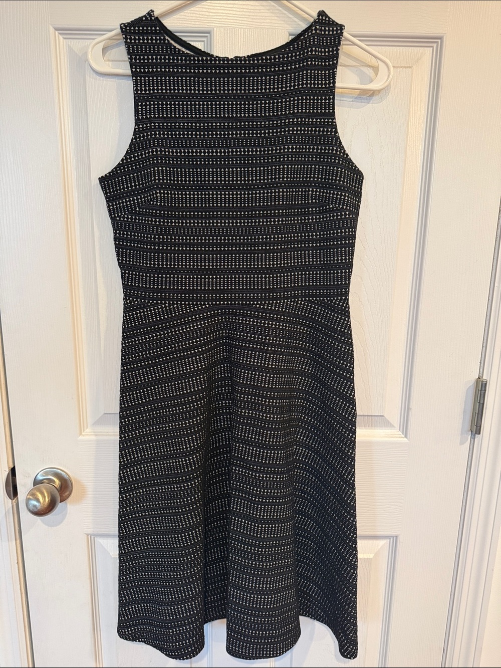 Banana Republic Black and White Sleeveless Midi Dress